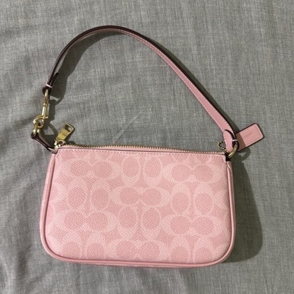 Nolita 19 In Signature Canvas - Picture 8 of 8